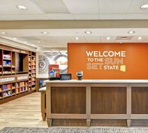 Hampton Inn & Suites Tucson Marana Lobby