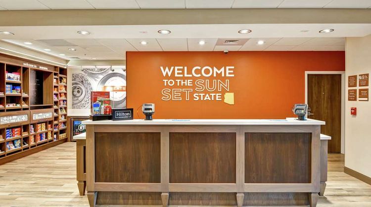 Hampton Inn & Suites Tucson Marana Lobby