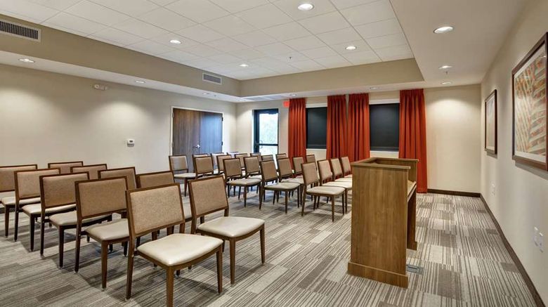 <b>Hampton Inn & Suites Tucson Marana Meeting</b>. Images powered by <a href="https://iceportal.shijigroup.com/" title="IcePortal" target="_blank">IcePortal</a>.