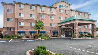 Clarion Inn & Suites Medford
