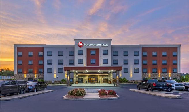 Best Western Plus Elizabethtown Inn Stes Exterior
