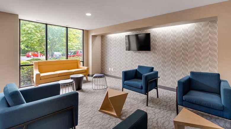 <b>Best Western Plus Augusta North Inn Lobby</b>. Images powered by <a href="https://iceportal.shijigroup.com/" title="IcePortal" target="_blank">IcePortal</a>.