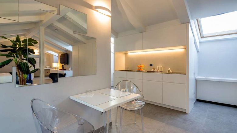 <b>Best Western Plus Royal Superga Hotel Suite</b>. Images powered by <a href="https://iceportal.shijigroup.com/" title="IcePortal" target="_blank">IcePortal</a>.
