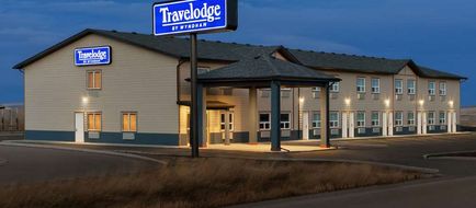 Travelodge by Wyndham Pincher Creek Exterior