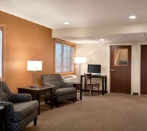 Travelodge by Wyndham Pincher Creek Lobby