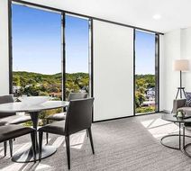 Essence Suites Taringa Room