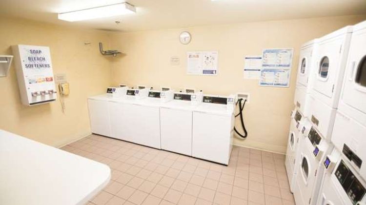 Clementine Hotel & Suites Other