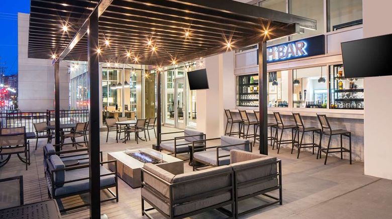 <b>Hyatt House Nashville at Vanderbilt Restaurant</b>. Images powered by <a href="https://iceportal.shijigroup.com/" title="IcePortal" target="_blank">IcePortal</a>.
