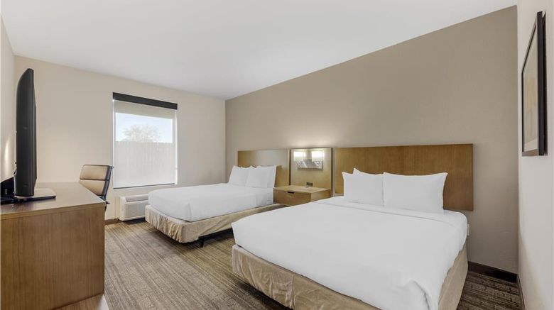 <b>Best Western Green Oaks Inn Room</b>. Images powered by <a href="https://iceportal.shijigroup.com/" title="IcePortal" target="_blank">IcePortal</a>.