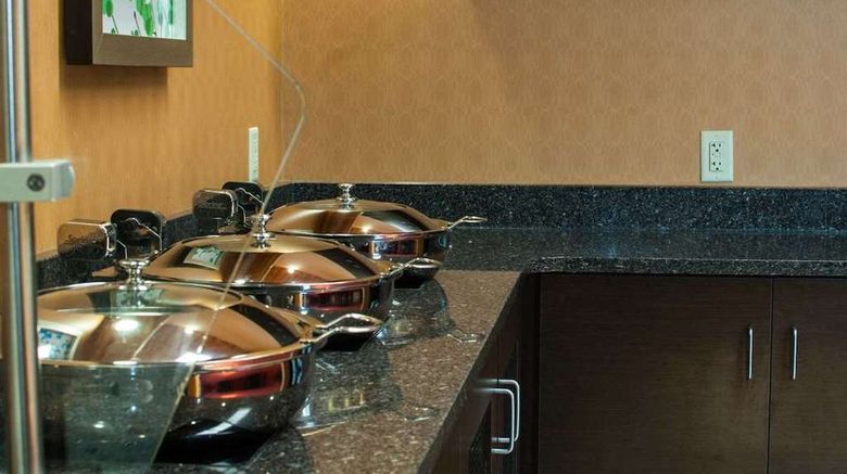 <b>Tysons Corner Suites, A Baymont by Wyndham Restaurant</b>. Images powered by <a href="https://iceportal.shijigroup.com/" title="IcePortal" target="_blank">IcePortal</a>.