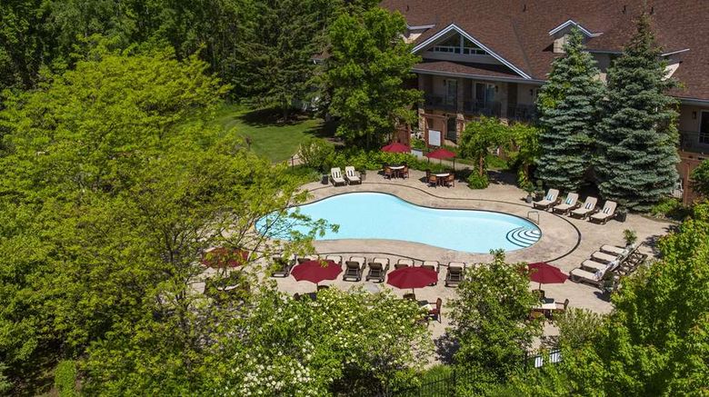 <b>Georgian Bay Hotel & Conference Centre Pool</b>. Images powered by <a href="https://iceportal.shijigroup.com/" title="IcePortal" target="_blank">IcePortal</a>.