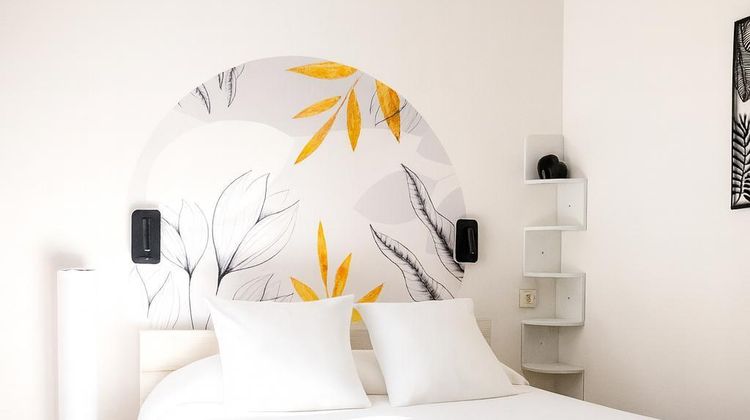 Ocub Hotel Room