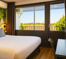 Ocub Hotel Room
