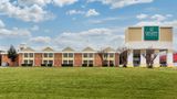 Quality Inn & Suites Exterior