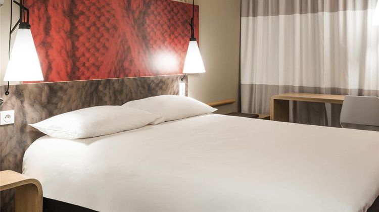Ibis Apartado Hotel Room