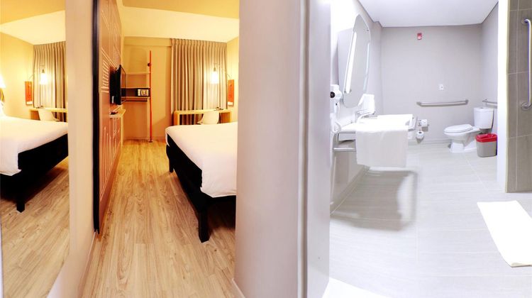 Ibis Apartado Hotel Room