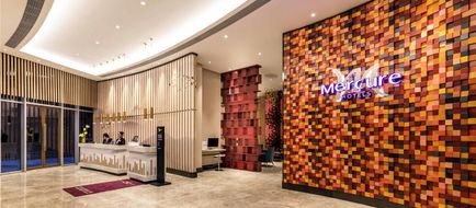 Mercure Chengdu Huapaifang Exterior