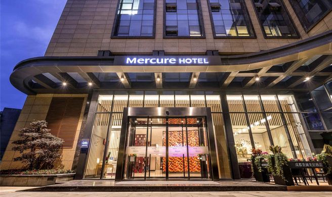 Mercure Chengdu Huapaifang Exterior