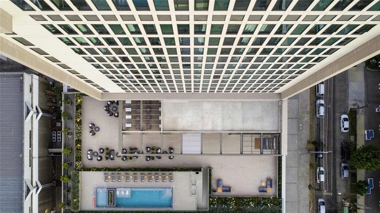 <b>Novotel Vina Del Mar Pool</b>. Images powered by <a href="https://iceportal.shijigroup.com/" title="IcePortal" target="_blank">IcePortal</a>.