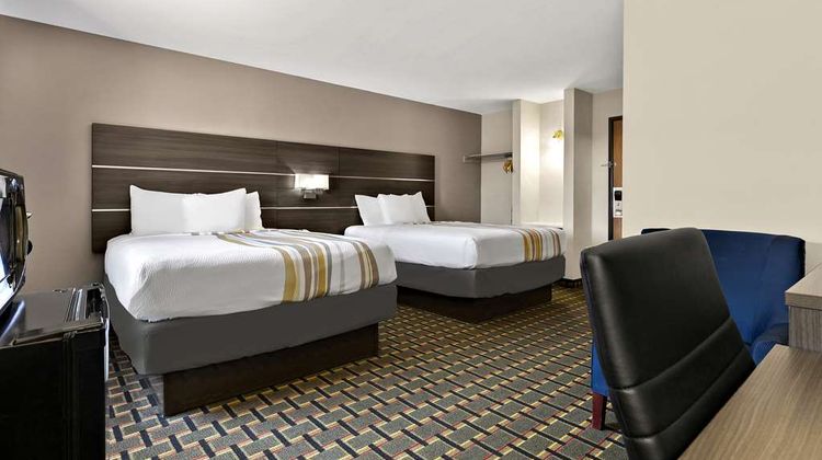SureStay Plus by Best Western Tulsa East Room