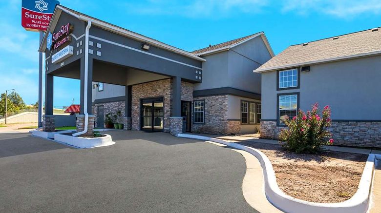 <b>SureStay Plus by Best Western Tulsa East Exterior</b>. Images powered by <a href="https://iceportal.shijigroup.com/" title="IcePortal" target="_blank">IcePortal</a>.