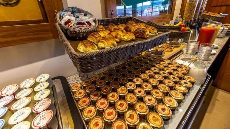 Le Grand Pavois Hotel Restaurant