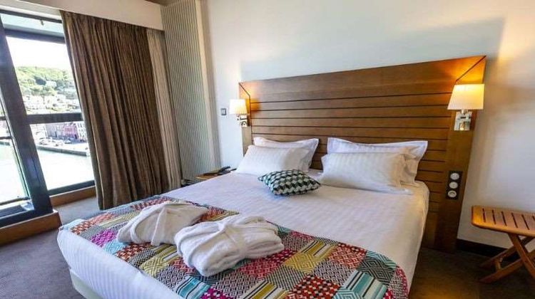 Le Grand Pavois Hotel Room