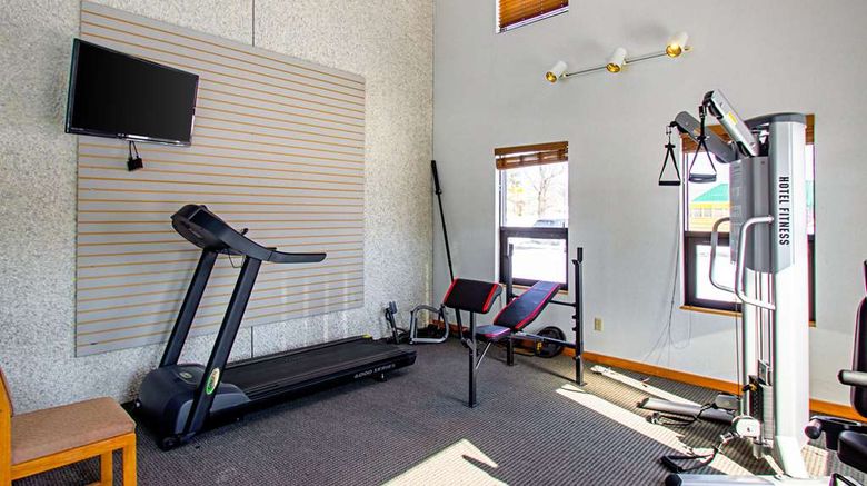 <b>Econo Lodge Inn & Suites Wisconsin Dells Health</b>. Images powered by <a href="https://iceportal.shijigroup.com/" title="IcePortal" target="_blank">IcePortal</a>.