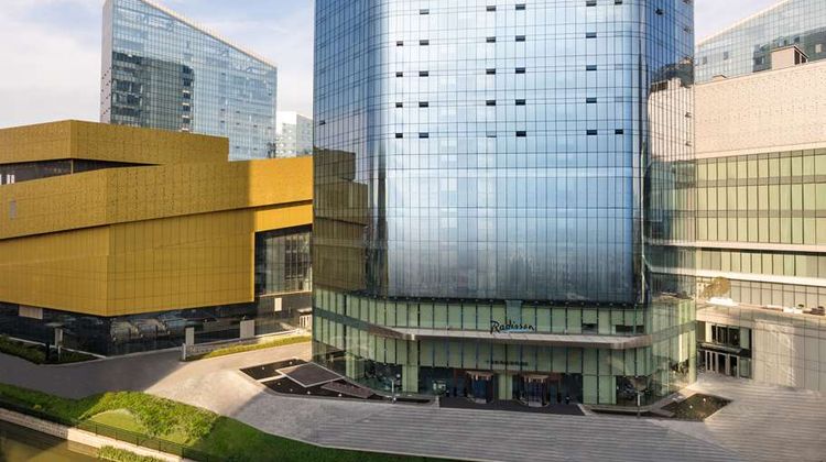 Radisson Ningbo Beilun Exterior