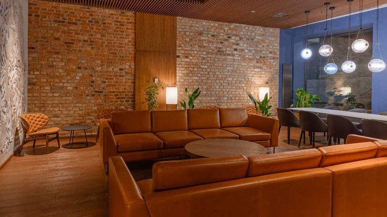 <b>Radisson Hotel and Apartments Gdansk Lobby</b>. Images powered by <a href="https://iceportal.shijigroup.com/" title="IcePortal" target="_blank">IcePortal</a>.