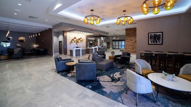 <b>Hilton Garden Inn Spartanburg Lobby</b>. Images powered by <a href="https://iceportal.shijigroup.com/" title="IcePortal" target="_blank">IcePortal</a>.