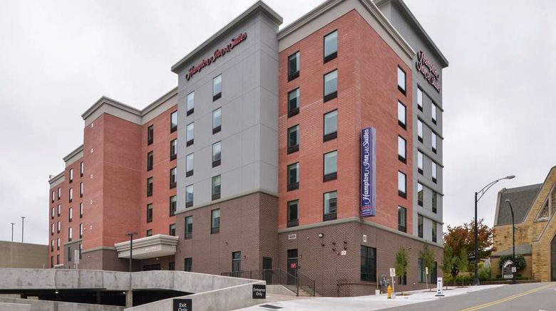 <b>Hampton Inn Winston-Salem Downtown Exterior</b>. Images powered by <a href="https://iceportal.shijigroup.com/" title="IcePortal" target="_blank">IcePortal</a>.