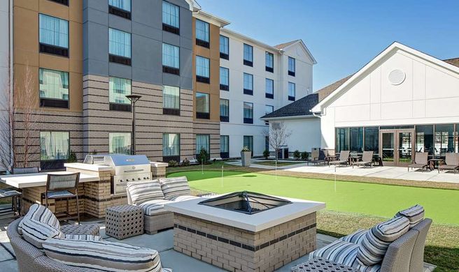 Homewood Suites by Hilton Ronkonkoma Exterior