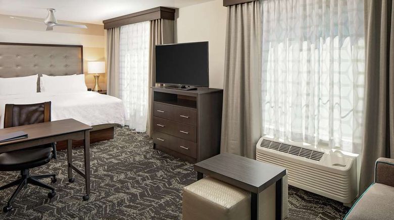 <b>Homewood Suites by Hilton Ronkonkoma Room</b>. Images powered by <a href="https://iceportal.shijigroup.com/" title="IcePortal" target="_blank">IcePortal</a>.