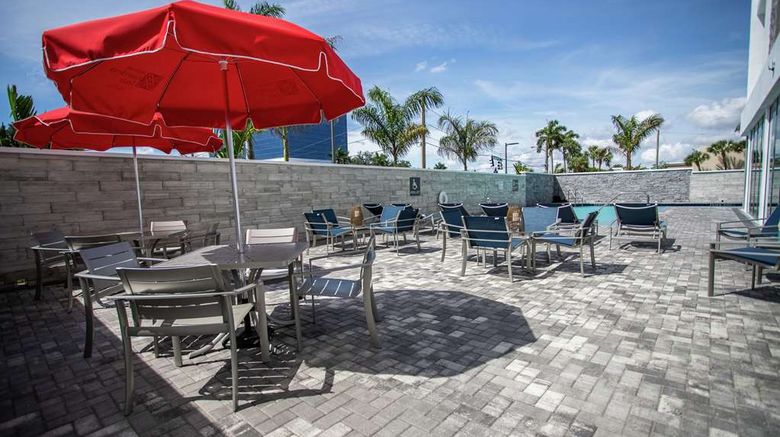<b>Hilton Garden Inn W Palm Beach I95 Oulet Exterior</b>. Images powered by <a href="https://iceportal.shijigroup.com/" title="IcePortal" target="_blank">IcePortal</a>.