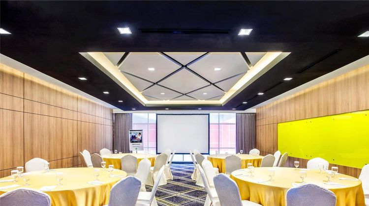 Ibis Styles Bekasi Jatibening Meeting