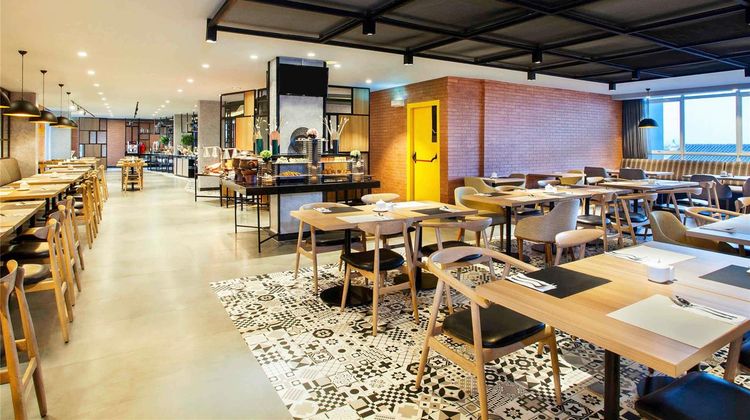 Ibis Styles Bekasi Jatibening Restaurant