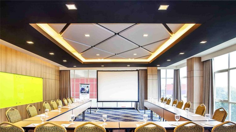 Ibis Styles Bekasi Jatibening Meeting