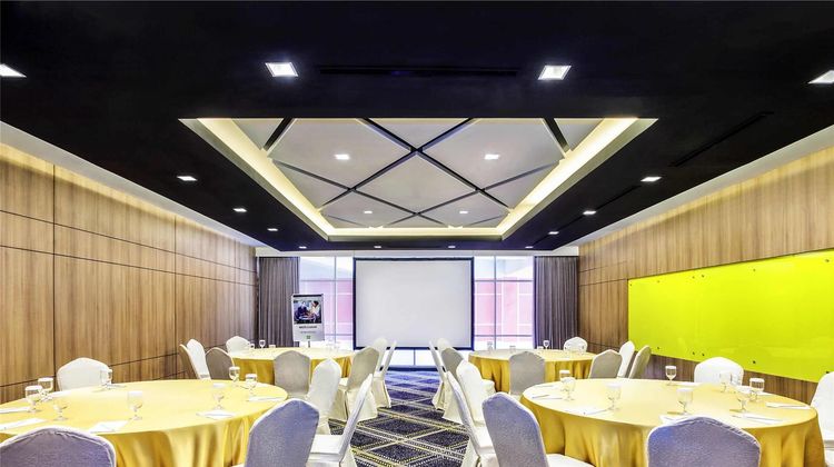 Ibis Styles Bekasi Jatibening Meeting