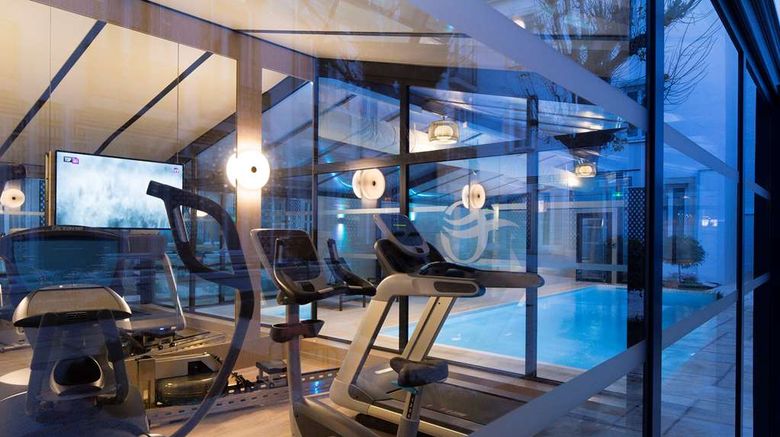 <b>Hotel Oceania Le Jura Dijon Pool</b>. Images powered by <a href="https://iceportal.shijigroup.com/" title="IcePortal" target="_blank">IcePortal</a>.