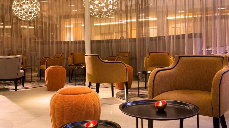 <b>Hotel Oceania Le Jura Dijon Lobby</b>. Images powered by <a href="https://iceportal.shijigroup.com/" title="IcePortal" target="_blank">IcePortal</a>.