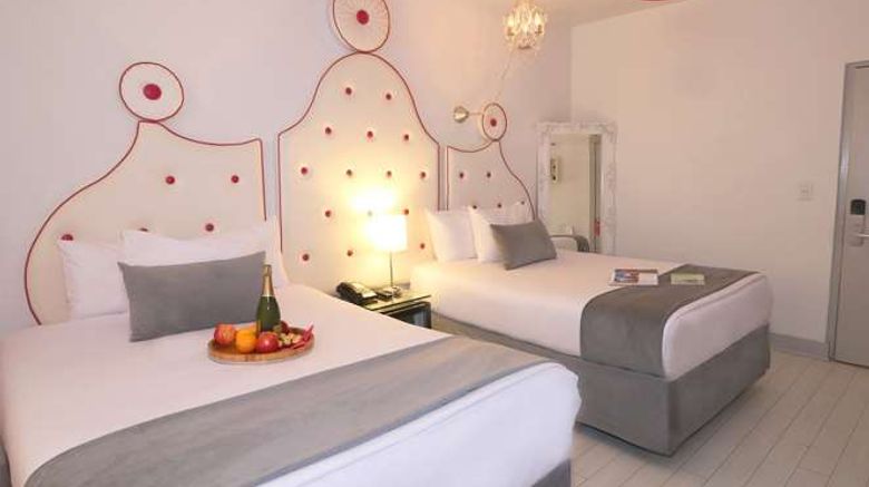 <b>The Whitelaw Hotel, South Beach Room</b>. Images powered by <a href="https://iceportal.shijigroup.com/" title="IcePortal" target="_blank">IcePortal</a>.