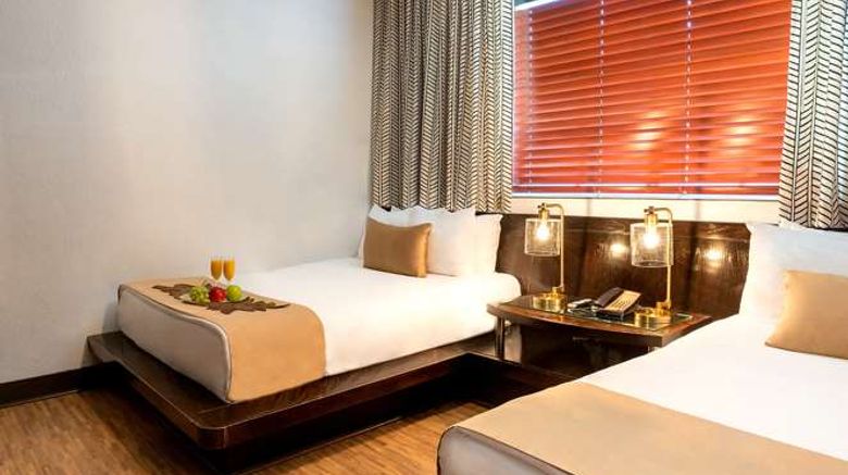 <b>Hotel Chelsea Room</b>. Images powered by <a href="https://iceportal.shijigroup.com/" title="IcePortal" target="_blank">IcePortal</a>.