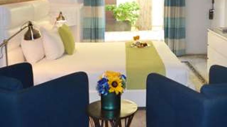 The Chesterfield Hotel & Suites Room