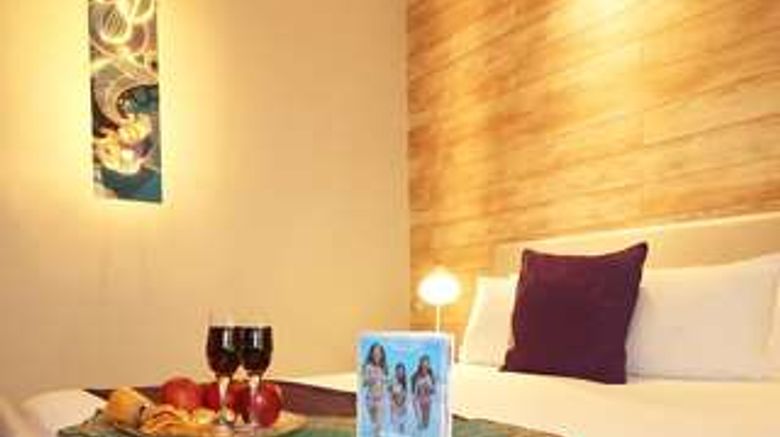 <b>Shelley Hotel Room</b>. Images powered by <a href="https://iceportal.shijigroup.com/" title="IcePortal" target="_blank">IcePortal</a>.