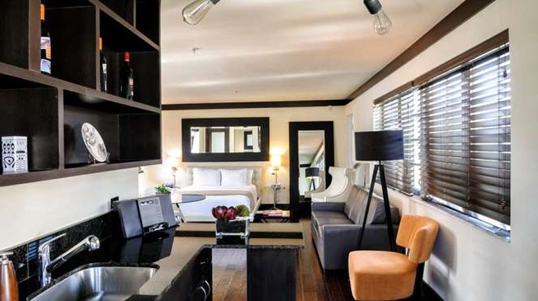 <b>Lincoln Arms Suites Suite</b>. Images powered by <a href="https://iceportal.shijigroup.com/" title="IcePortal" target="_blank">IcePortal</a>.