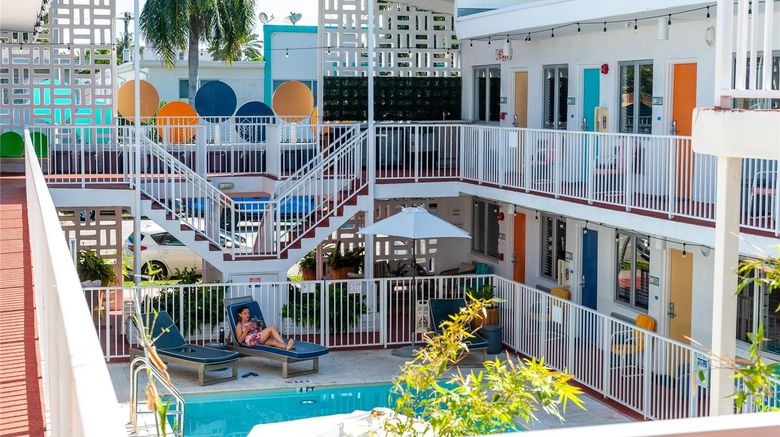 <b>Waterside Hotel & Suites Pool</b>. Images powered by <a href="https://iceportal.shijigroup.com/" title="IcePortal" target="_blank">IcePortal</a>.