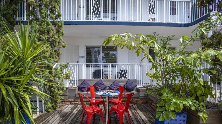 <b>Beachside Apartment Hotel Exterior</b>. Images powered by <a href="https://iceportal.shijigroup.com/" title="IcePortal" target="_blank">IcePortal</a>.