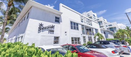 Seaside Apartment Hotel Exterior