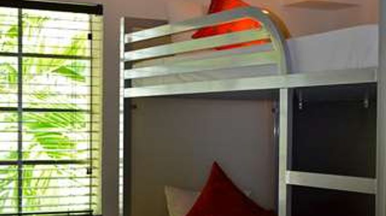 <b>Posh South Beach Hostel Room</b>. Images powered by <a href="https://iceportal.shijigroup.com/" title="IcePortal" target="_blank">IcePortal</a>.
